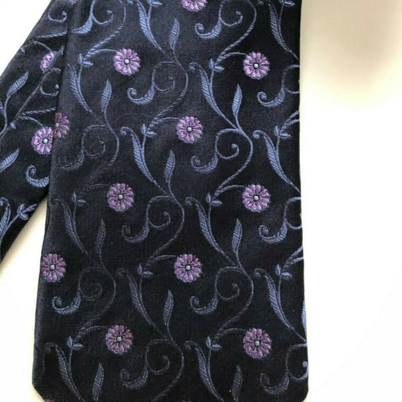 Valentino Other - Valentino silk Floral tie Navy